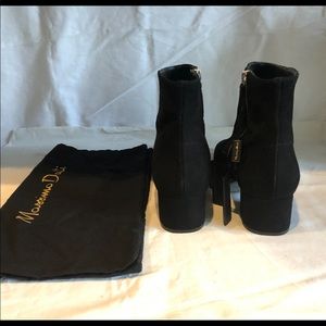 Massimo dutti  women black suede ankle boot.